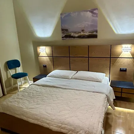 Shehu Appartement Zverneci