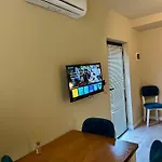 Shehu Διαμέρισμα Zverneci