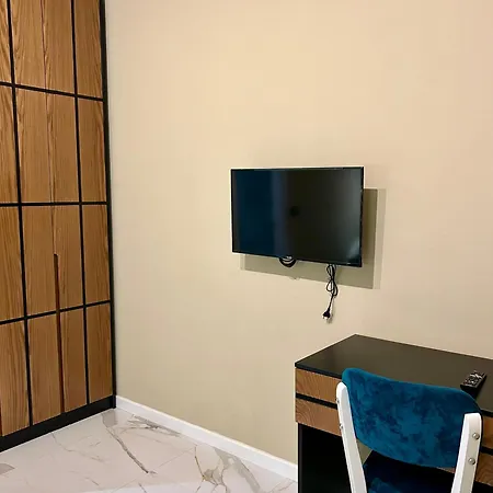 Shehu Apartamento Zverneci