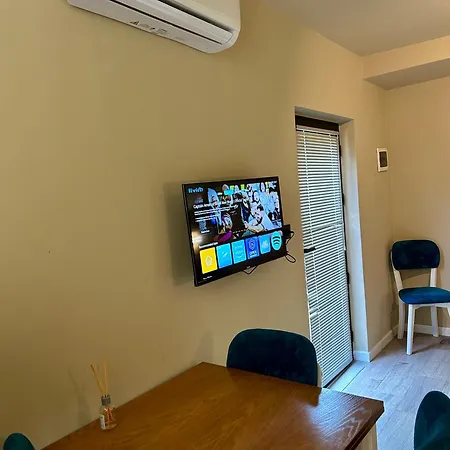 Shehu Apartamento Zverneci