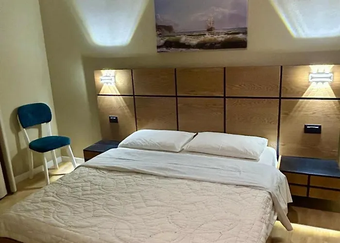 Shehu Apartamento Zverneci